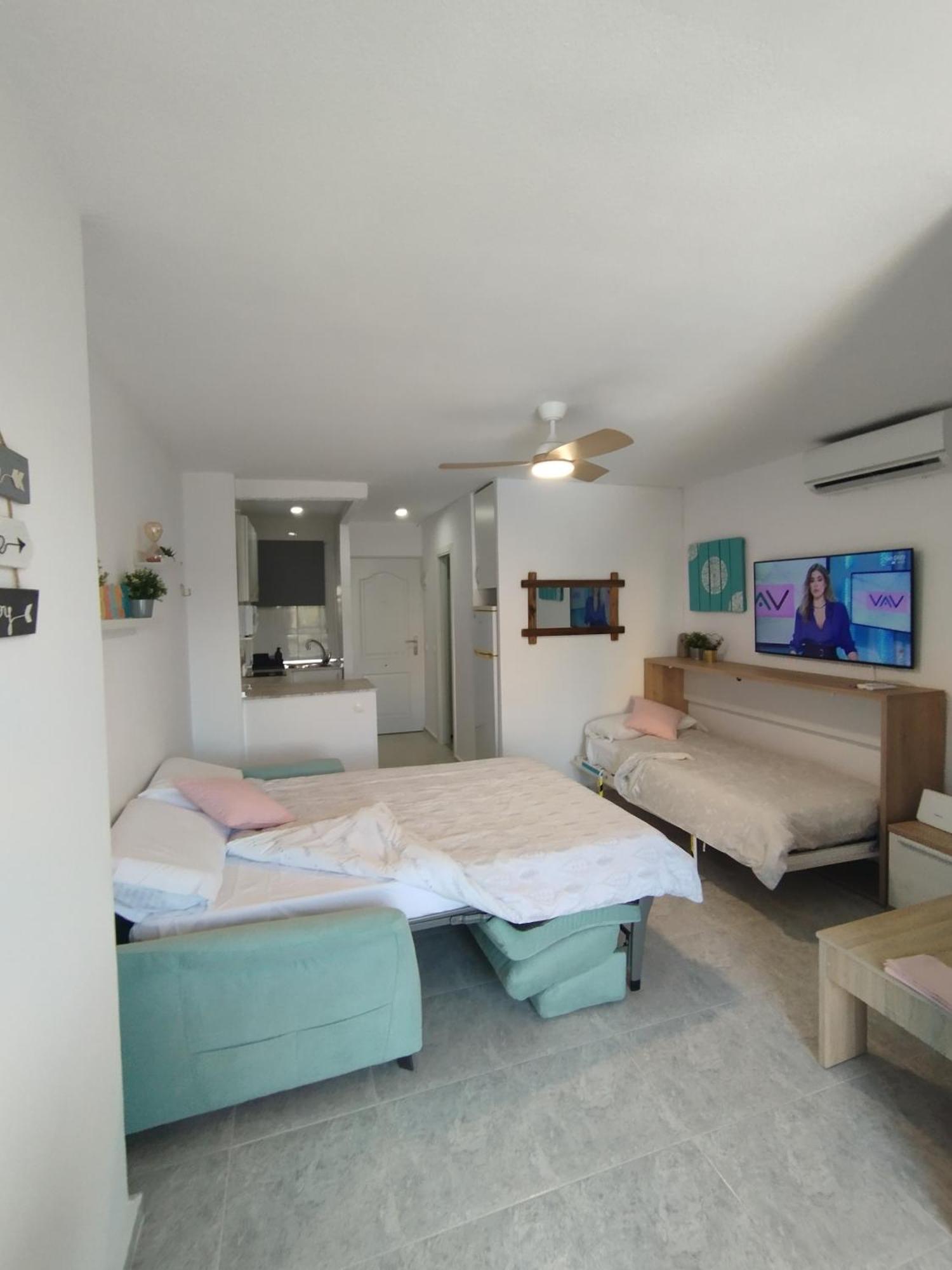 Apartamento Aguila ベナルマデナ エクステリア 写真