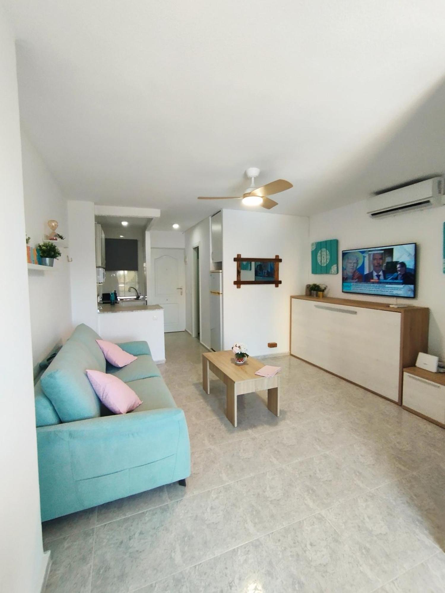 Apartamento Aguila ベナルマデナ エクステリア 写真