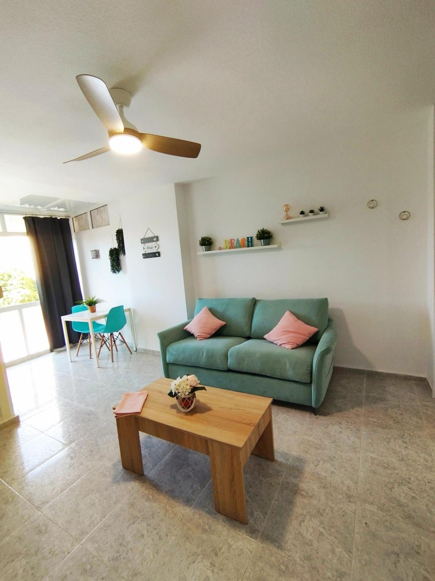 Apartamento Aguila ベナルマデナ エクステリア 写真